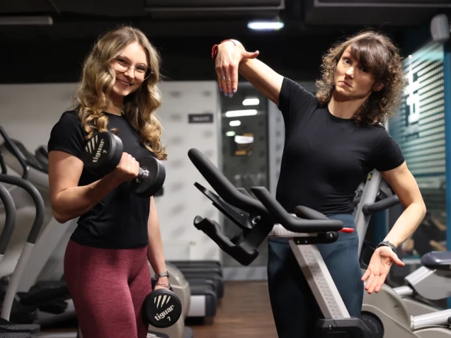Trening oporowy vs. trening cardio: który wybrać i dlaczego?